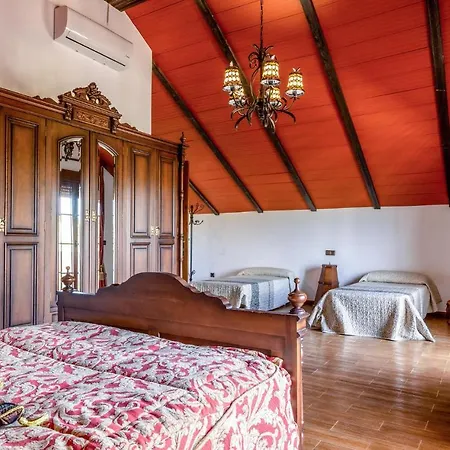 Pet Friendly In With Kitchenette Holiday home *