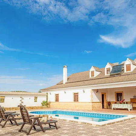 Pet Friendly In With Kitchenette * Lucena